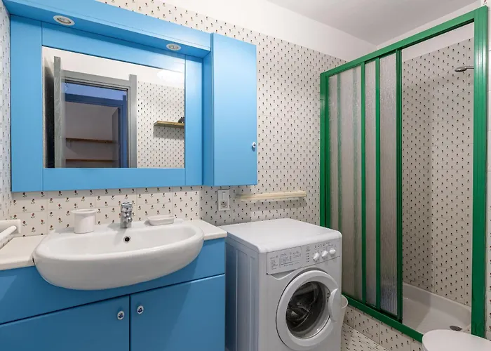 17 By Interhome *