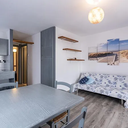 17 By Interhome 度假居 *