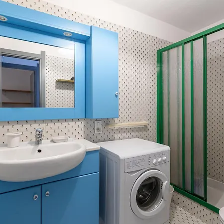 17 By Interhome *